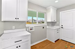 1401 Rambler Dr, Waco, TX 76710 - Photo 25