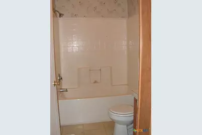 106 Gbrv Loop, Canyon Lake, TX 78133 - Photo 11