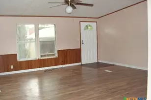 106 Gbrv Loop, Canyon Lake, TX 78133 - Photo 9