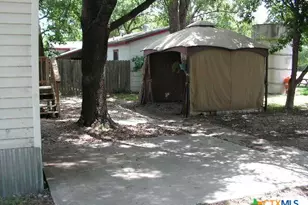 106 Gbrv Loop, Canyon Lake, TX 78133 - Photo 3