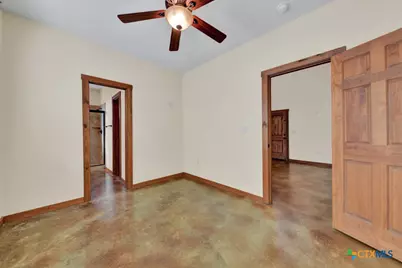 1650 Gruene Vineyard Crossing, New Braunfels, TX 78130 - Photo 9