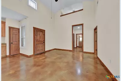 1650 Gruene Vineyard Crossing, New Braunfels, TX 78130 - Photo 5