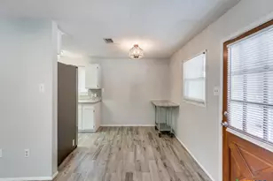 1351 Spitz Kegel View Dr, Canyon Lake, TX 78133 - Photo 5