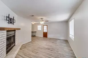 1351 Spitz Kegel View Dr, Canyon Lake, TX 78133 - Photo 7