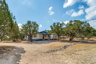 1351 Spitz Kegel View Dr, Canyon Lake, TX 78133 - Photo 3