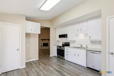 509 Ivanhoe Drive, Victoria, TX 77901 - Photo 15