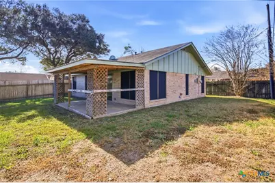509 Ivanhoe Drive, Victoria, TX 77901 - Photo 9
