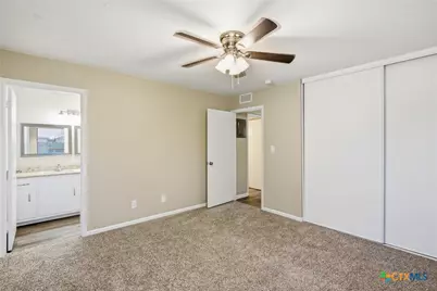 509 Ivanhoe Drive, Victoria, TX 77901 - Photo 27
