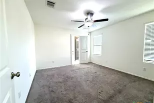 216 Star Pass, Jarrell, TX 76537 - Photo 15