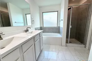 216 Star Pass, Jarrell, TX 76537 - Photo 17