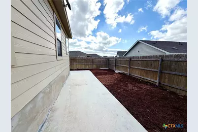 216 Star Pass, Jarrell, TX 76537 - Photo 25