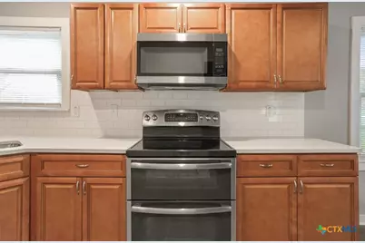 809 E 12th Avenue, Belton, TX 76513 - Photo 9