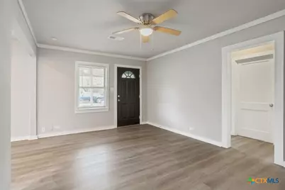 809 E 12th Avenue, Belton, TX 76513 - Photo 13