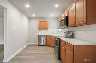 809 E 12th Ave, Belton, TX 76513 - Photo 11