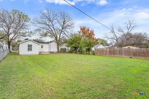 809 E 12th Ave, Belton, TX 76513 - Photo 23