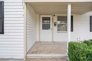 809 E 12th Ave, Belton, TX 76513 - Photo 5