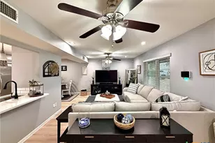 213 Sparrow Ln, Victoria, TX 77905 - Photo 7