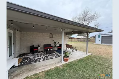 213 Sparrow Lane, Victoria, TX 77905 - Photo 41