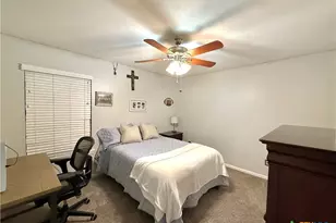 213 Sparrow Ln, Victoria, TX 77905 - Photo 33