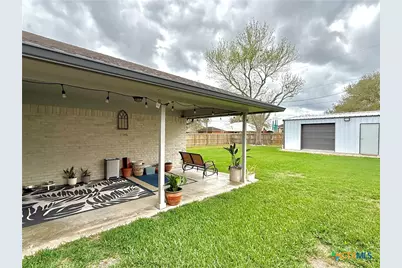 213 Sparrow Lane, Victoria, TX 77905 - Photo 43