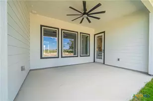 254 Firewheel Lp, Floresville, TX 78114 - Photo 29