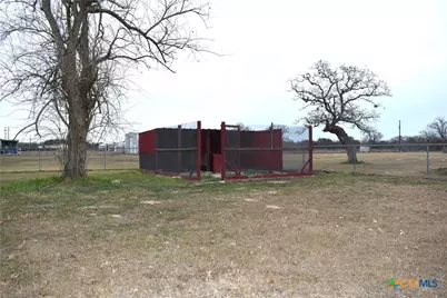 422 W Oaks, Victoria, TX 77905 - Photo 11