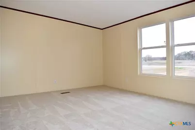 422 W Oaks, Victoria, TX 77905 - Photo 7