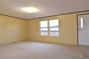 422 W Oaks, Victoria, TX 77905 - Photo 3