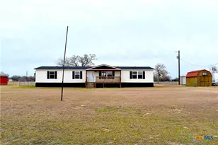 422 W Oaks, Victoria, TX 77905 - Photo 1
