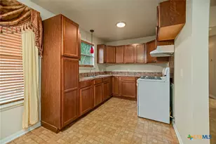 2612 Ozark St, Victoria, TX 77901 - Photo 5