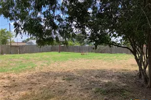 603 N Depot St, Victoria, TX 77901 - Photo 11