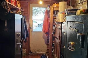 2051 County Rd 3155, Valley Mills, TX 76689 - Photo 25