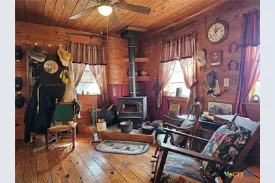 2051 County Road 3155, Valley Mills, TX 76689 - Photo 7