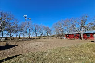 2051 County Rd 3155, Valley Mills, TX 76689 - Photo 29