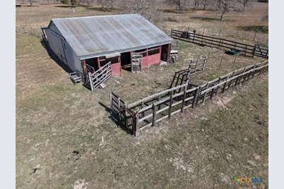 15631 Fm 682, Yoakum, TX 77995 - Photo 29