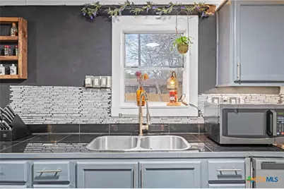 724 Scarbrough Street, Rockdale, TX 76567 - Photo 5