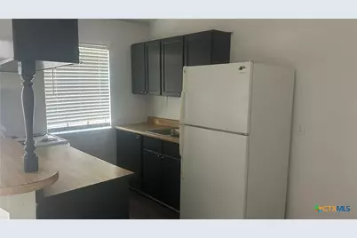 1916 Holloman Drive, Port Lavaca, TX 77979 - Photo 11