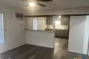 1916 Holloman Dr, Port Lavaca, TX 77979 - Photo 7