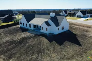 203 Glenview Cir, Belton, TX 76513 - Photo 15