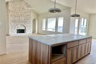 203 Glenview Cir, Belton, TX 76513 - Photo 7