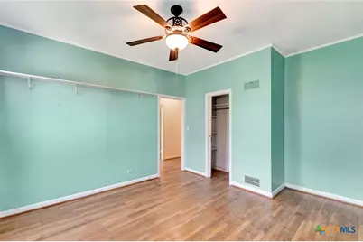 1103 Hopkins Street, Yoakum, TX 77995 - Photo 19