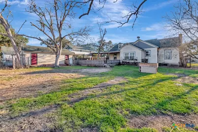 1103 Hopkins Street, Yoakum, TX 77995 - Photo 33