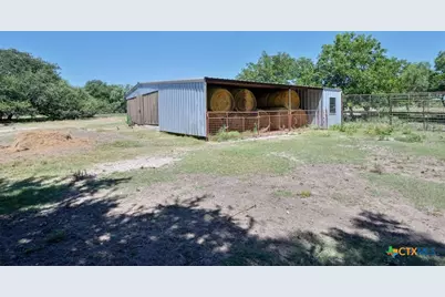 6101 Cr 208, Lampasas, TX 76550 - Photo 17