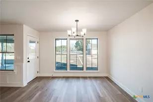 102 Mesa Dr, Gatesville, TX 76528 - Photo 17