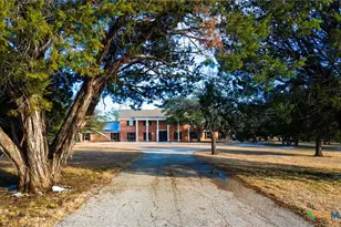 102 Mesa Dr, Gatesville, TX 76528 - Photo 1