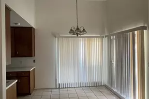 513 Camelot Dr, Victoria, TX 77901 - Photo 3