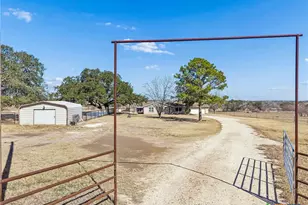 2892 W Fm 884, Yorktown, TX 78164 - Photo 3