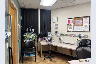 1305 S Key Avenue, Lampasas, TX 76550 - Photo 21