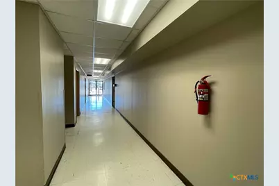 1305 S Key Avenue, Lampasas, TX 76550 - Photo 3