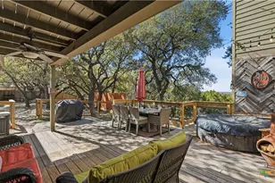 817 Scenic Dr, Canyon Lake, TX 78133 - Photo 3